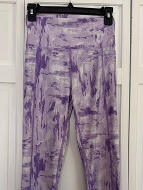 DSG Abstract Print Leggings Kids Size 14, DSG Leggings, Like new DSG Leggings